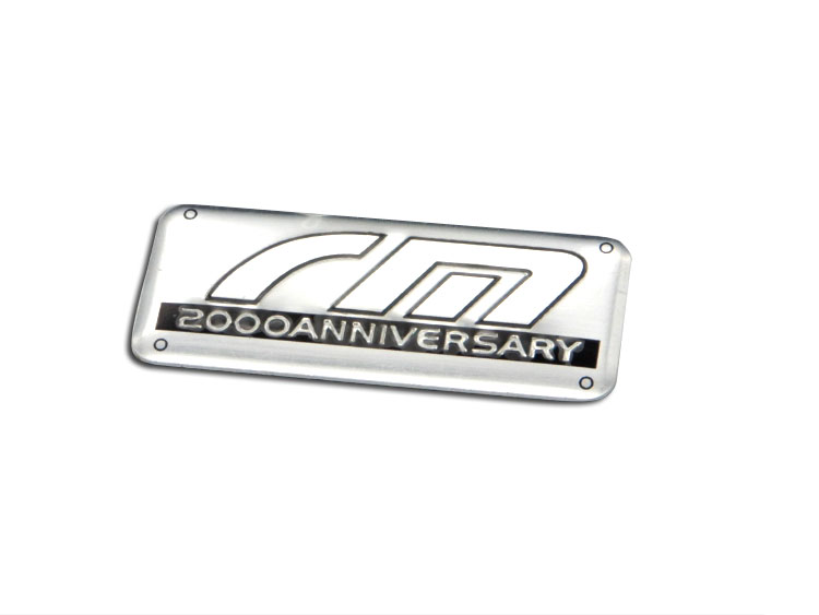 2000 Head Badge