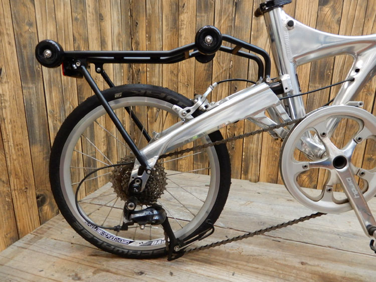 Birdy Air�ւ̎�t��