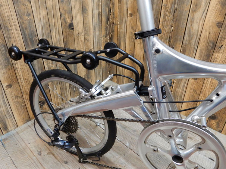 Birdy Air�ւ̎�t��