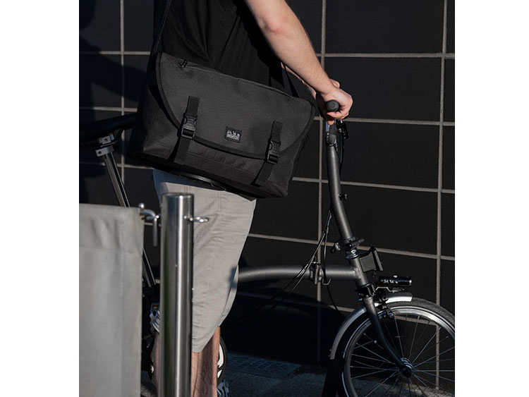 BROMPTON Metro Messenger Bag